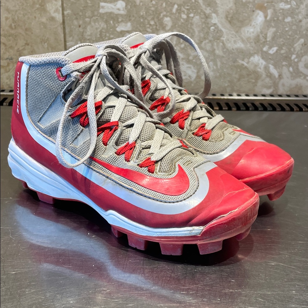 Nike Kids Red and Gray Turf Baseball Cleats